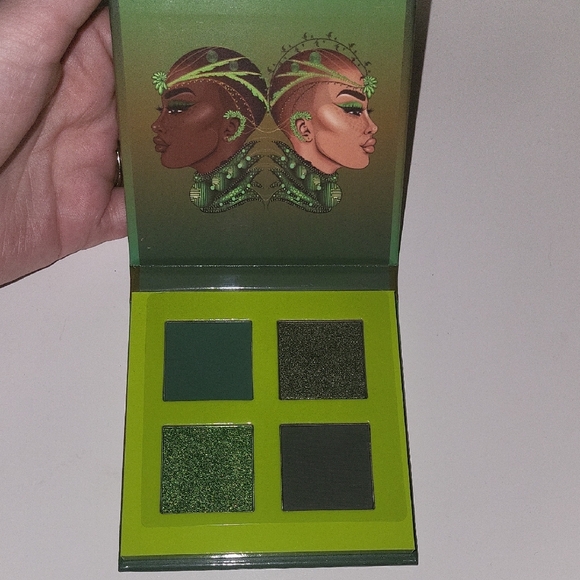 Juvia's Place The Rebel Army Eyeshadow Palette - Picture 3 of 5